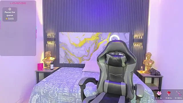 Anyelo Twink online show from April 15, 2026, 5:28 pm