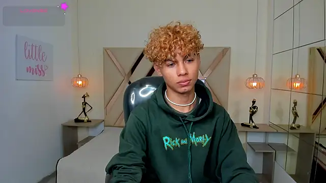 Anyelo Twink online show from July 13, 2026, 4:12 am