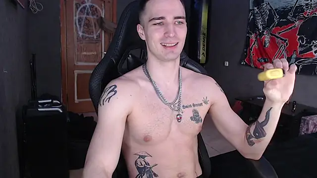 Snapshot of Jack_loveeee chatting on May 4, 2026, 7:33 am Jack loveeee online show from May 4, 2026, 7:33 am