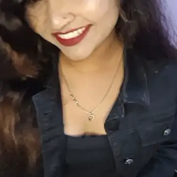 -Simran01 online show from January 13, 2026, 1:37 pm