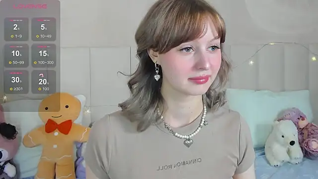 AdeleSilvy online show from June 25, 2026, 1:47 am