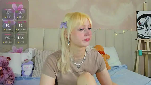 AdeleSilvy online show from July 25, 2026, 1:57 am