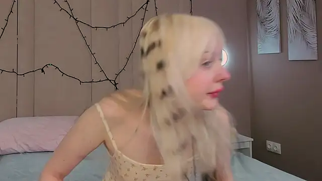 Snapshot of AdeleSilvy chatting on February 25, 2026, 2:01 am AdeleSilvy online show from February 25, 2026, 2:01 am