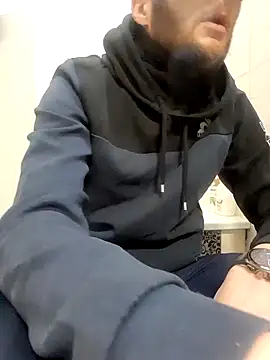 80julien online show from February 6, 2026, 10:11 am