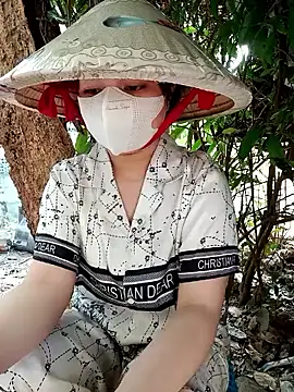 Snapshot of EnzxMoon02 chatting on January 17, 2026, 3:54 am EnzxMoon02 online show from January 17, 2026, 3:54 am