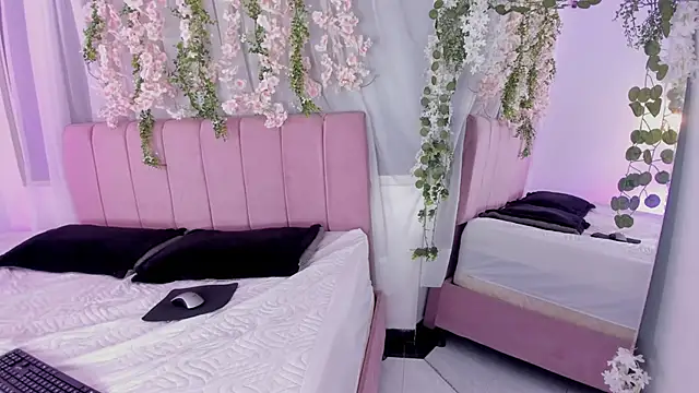 nicky bonny18 online show from February 16, 2026, 12:26 pm