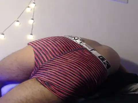 CherryH0ttie online show from April 7, 2026, 5:31 am