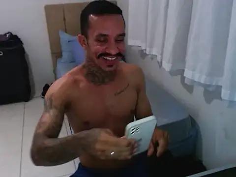 lipegonzalezz online show from February 6, 2026, 2:29 am