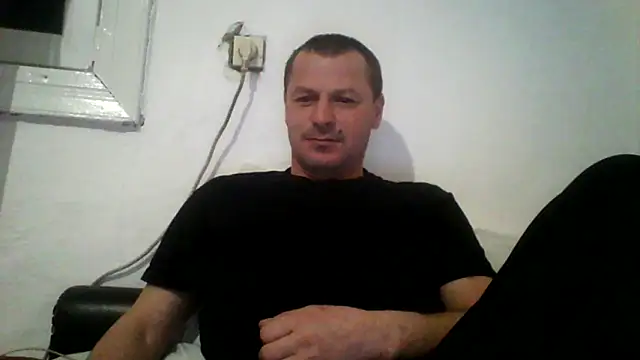 Snapshot of Ivan9iutt chatting on January 14, 2026, 7:28 pm Ivan9iutt online show from January 14, 2026, 7:28 pm
