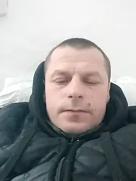 Snapshot of Ivan9iutt chatting on January 11, 2026, 2:13 pm Ivan9iutt online show from January 11, 2026, 2:13 pm