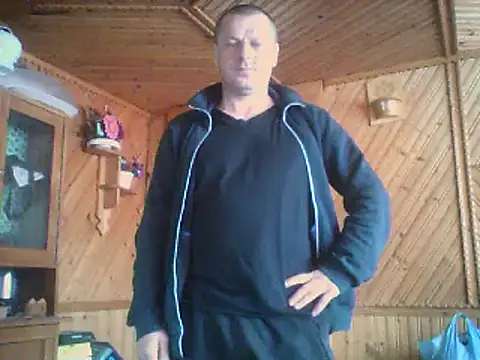 Ivan9iutt online show from April 15, 2026, 11:38 am