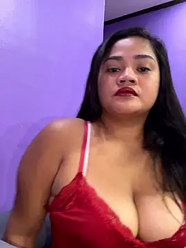 Snapshot of womanforall69 chatting on January 12, 2026, 5:14 am womanforall69 online show from January 12, 2026, 5:14 am