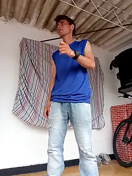 Snapshot of torvyHot chatting on February 11, 2026, 7:47 pm torvyHot online show from February 11, 2026, 7:47 pm