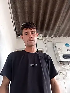 Snapshot of torvyHot chatting on January 16, 2026, 8:24 pm torvyHot online show from January 16, 2026, 8:24 pm