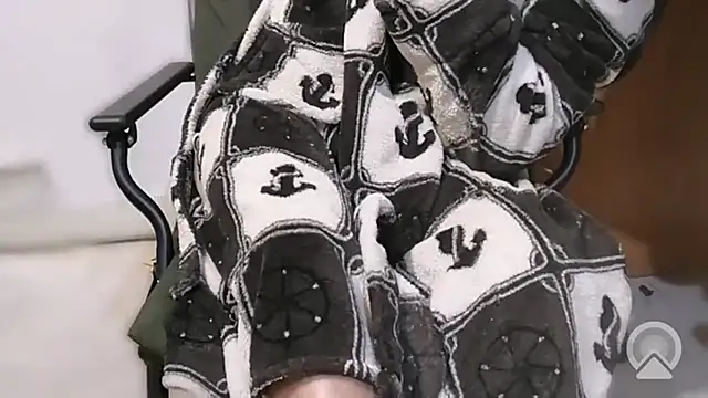 Lacoste9747 online show from April 23, 2026, 10:00 pm