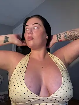 Sexy LaraRose online show from July 23, 2026, 5:31 pm