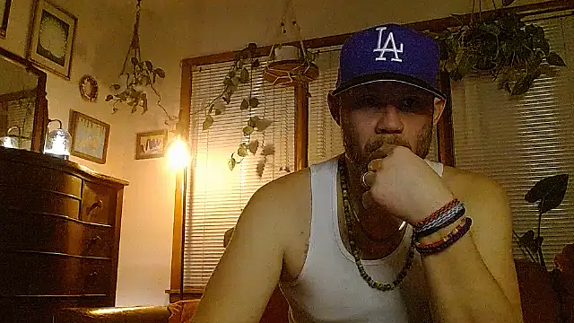 Snapshot of marcus_graves_13 chatting on February 4, 2026, 2:50 am marcus graves 13 online show from February 4, 2026, 2:50 am