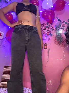 Snapshot of MissHermione2 chatting on February 9, 2026, 7:12 pm MissHermione2 online show from February 9, 2026, 7:12 pm