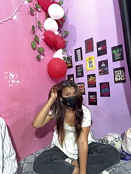 Snapshot of MissHermione2 chatting on February 14, 2026, 4:18 pm MissHermione2 online show from February 14, 2026, 4:18 pm