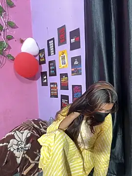 Snapshot of MissHermione2 chatting on February 20, 2026, 5:15 pm MissHermione2 online show from February 20, 2026, 5:15 pm