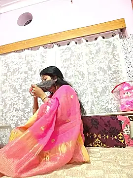 Priyaji7575 online show from February 14, 2026, 5:29 am