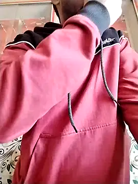 studio-my online show from February 8, 2026, 6:11 am