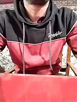 studio-my online show from February 5, 2026, 2:57 pm