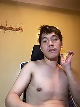 Snapshot of asian_guy67 chatting on January 11, 2026, 2:02 pm asian guy67 online show from January 11, 2026, 2:02 pm