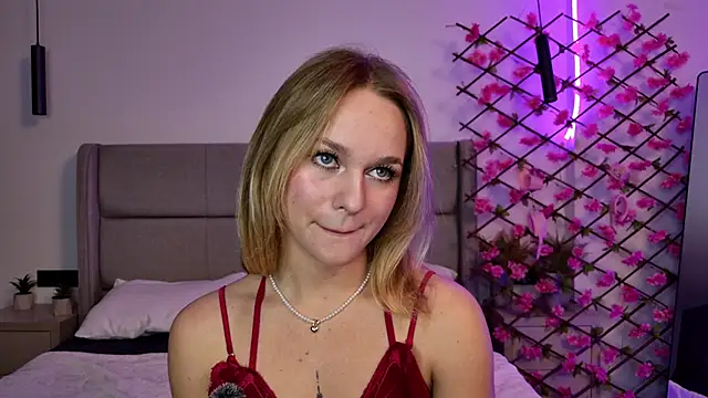 Snapshot of Ellis_Blossom chatting on February 1, 2026, 8:12 am Ellis Blossom online show from February 1, 2026, 8:12 am