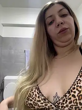 Snapshot of dalia0710 chatting on February 28, 2026, 1:00 pm dalia0710 online show from February 28, 2026, 1:00 pm