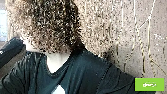 sewsewsewe online show from March 2, 2026, 9:44 pm