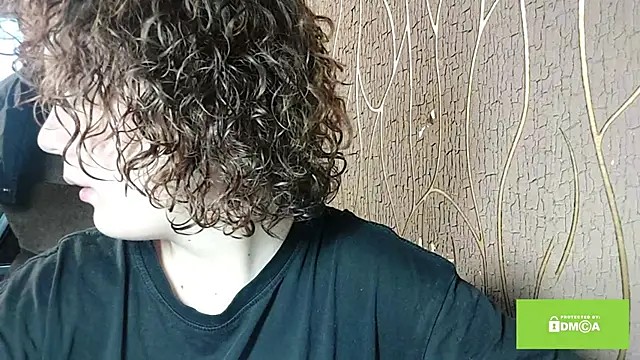 sewsewsewe online show from March 1, 2026, 9:37 pm