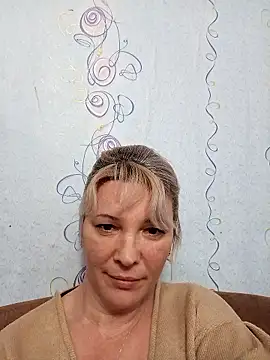 Snapshot of Marina301106 chatting on January 12, 2026, 10:03 pm Marina301106 online show from January 12, 2026, 10:03 pm