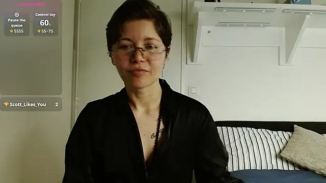 Alexxa XX online show from February 24, 2026, 9:04 pm