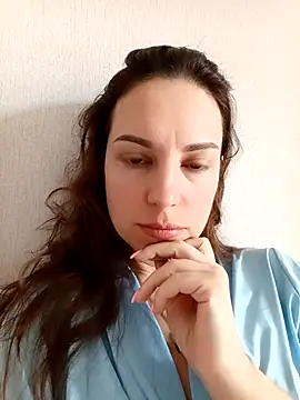 She-Moon online show from March 20, 2026, 7:31 am