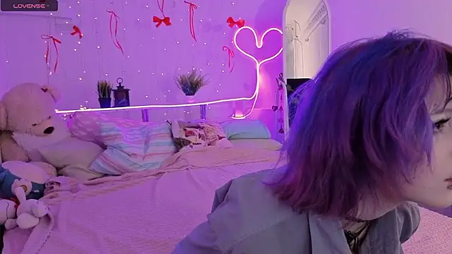 Ashley Veil online show from January 16, 2026, 8:13 pm