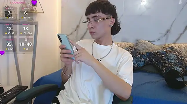 XanderGrey8 online show from March 21, 2026, 8:13 pm