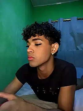 Snapshot of honey_hott chatting on January 12, 2026, 1:45 am honey hott online show from January 12, 2026, 1:45 am