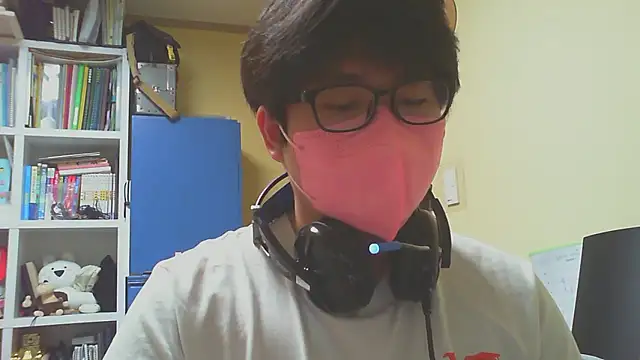 Snapshot of malibu876 chatting on January 15, 2026, 4:43 pm malibu876 online show from January 15, 2026, 4:43 pm