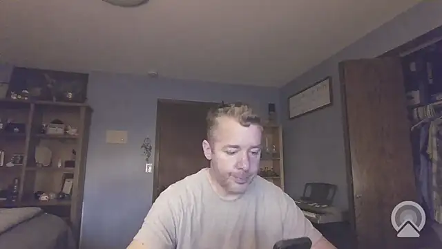 chrisw8140 online show from April 1, 2026, 1:01 pm