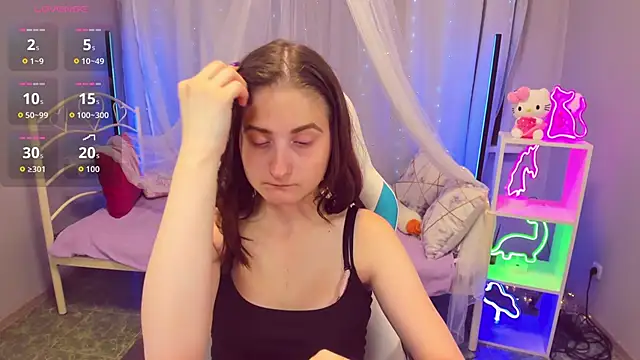 KiraDuvall online show from June 11, 2026, 5:54 pm