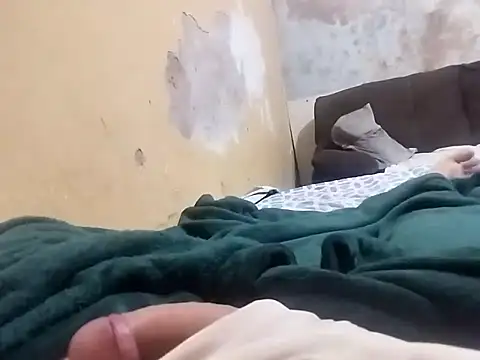 Snapshot of FairedVein chatting on February 8, 2026, 12:14 pm FairedVein online show from February 8, 2026, 12:14 pm