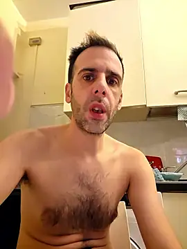 Snapshot of mauri21cm chatting on January 12, 2026, 10:14 pm mauri21cm online show from January 12, 2026, 10:14 pm