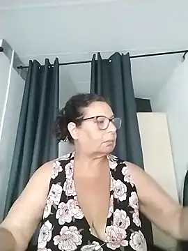 anaisytu online show from June 11, 2026, 7:27 am
