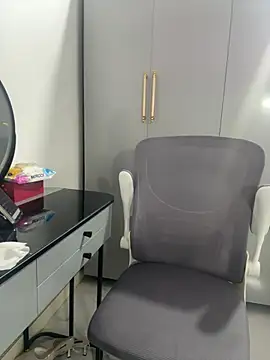 Llabi2k online show from March 1, 2026, 7:58 pm