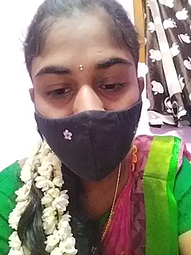 Tamil Hot RoyalQueen online show from April 10, 2026, 3:52 pm