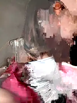 -Likin- online show from February 12, 2026, 9:25 pm