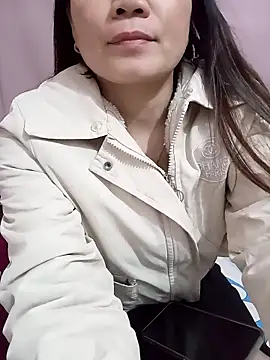 Phoebe-e online show from January 14, 2026, 11:14 am