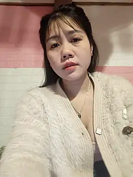 Ngocmai lazdy online show from February 12, 2026, 3:56 pm