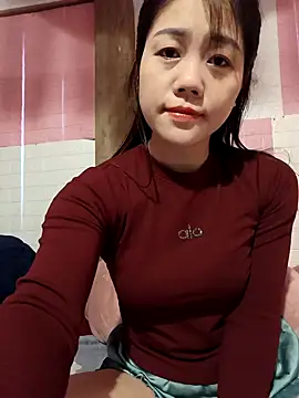 Snapshot of Ngocmai_lazdy chatting on January 15, 2026, 12:58 am Ngocmai lazdy online show from January 15, 2026, 12:58 am